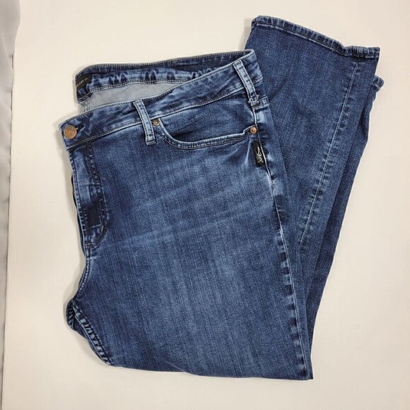 Silver Jean Suki Capri Women's Dark Wash Jeans in a Size 24x23.5 - Picture 9 of 11